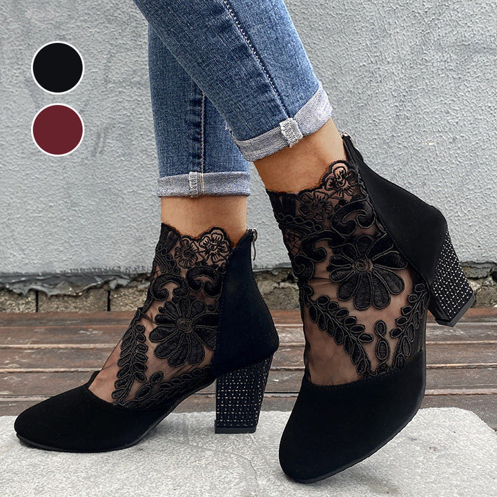 Leona – Elegantes Zapatos de Tacón de Encaje Floral