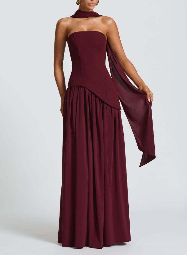 Maxi Vestido Sin Tirantes con Abertura Elegante
