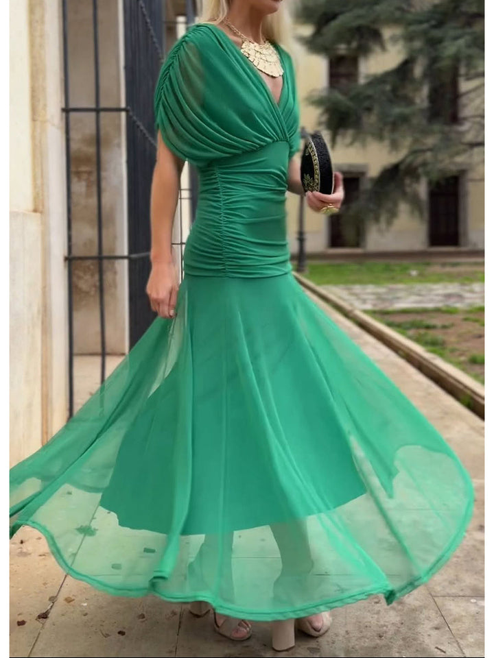 Isolde – Vestido de Boutonniere de Malla Elegante