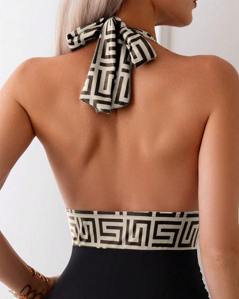 Elegante Bañador de Una Pieza con Estampado y Espalda Abierta