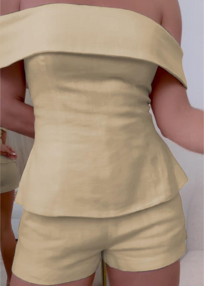 Natalia – Conjunto blanco de pureza elegante